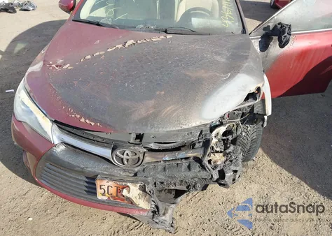 2017 Toyota Camry Le z USA, uszkodzony, nr VIN 4T1BF1FK8HU650135